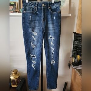 YMI High Rise Skinny Jeans| Distressing lined w Denim-No skin| Size 5/ 27